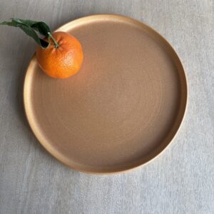 Grande assiette moutarde bord droit