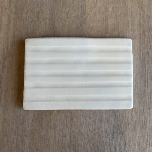 Porte-savon rectangulaire strié blanc